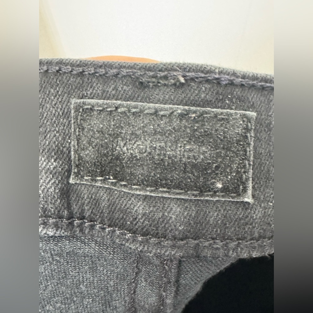 MOTHER The Insider Crop Step Fray Jeans - Picture 13 of 16